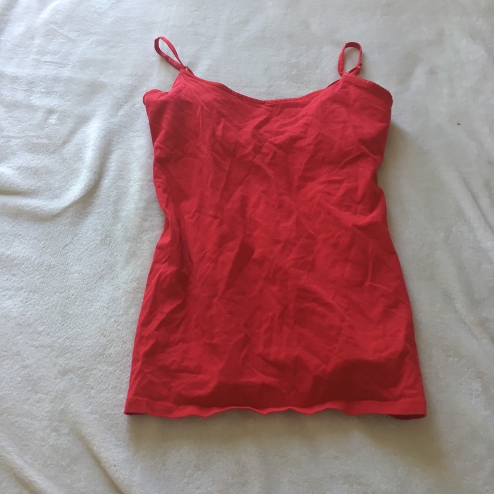 Red cami